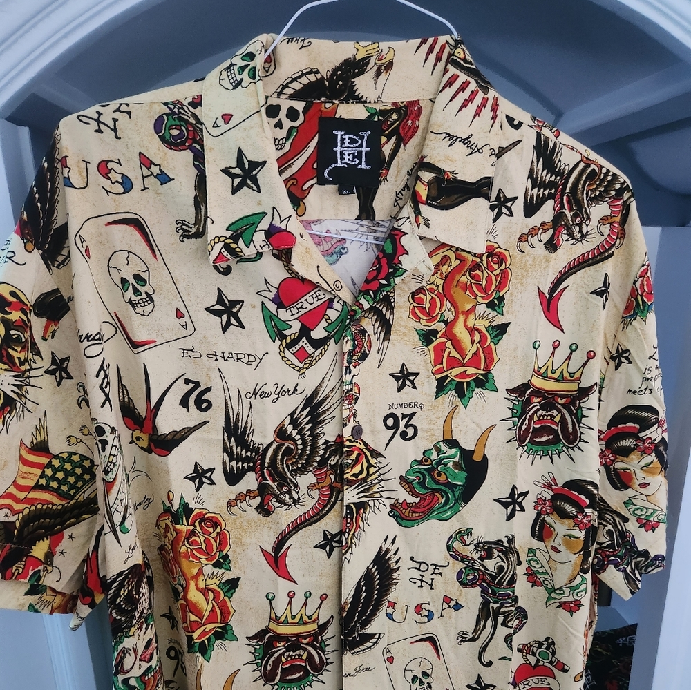 Mens Ed Hardy tattoo button down shirt sz xl